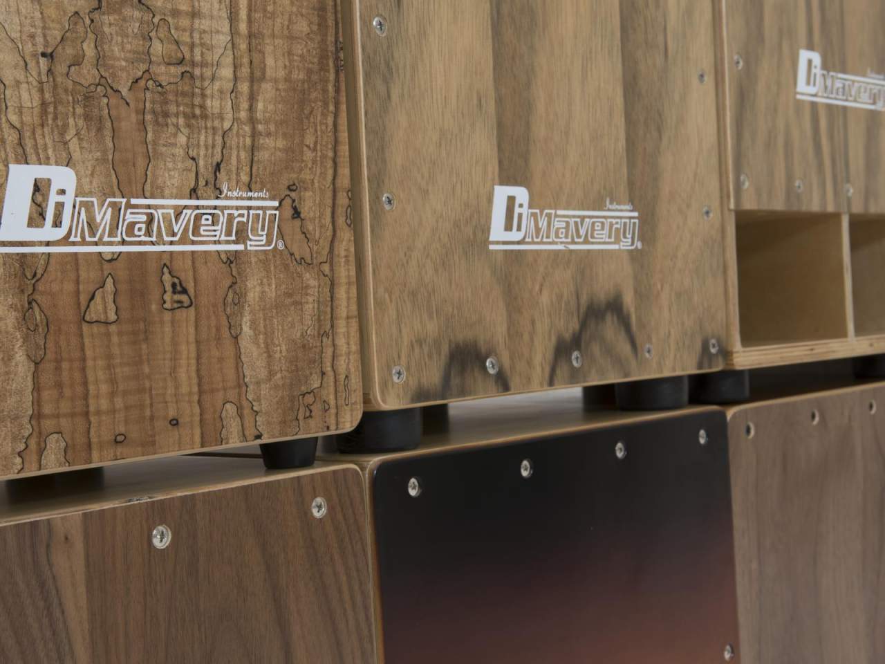 DIMAVERY CJ-520 Cajon- Nussbaum