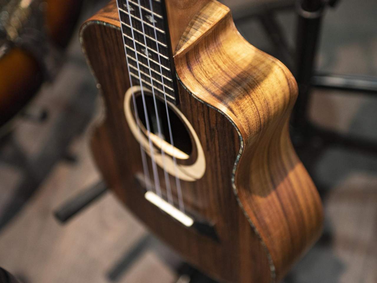 DIMAVERY UK-200 Tenor-Ukulele- Koa